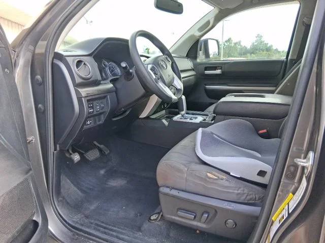Used 2014 Gray Toyota SR5 image 5