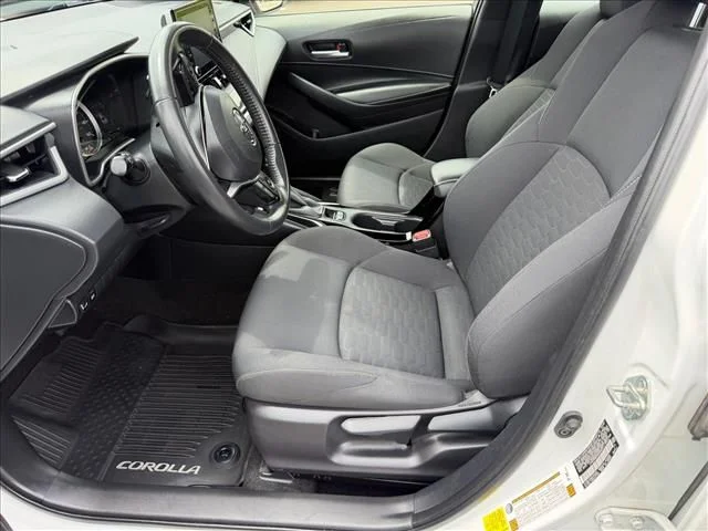 Used 2022 White Toyota SE Nightshade Edition image 7