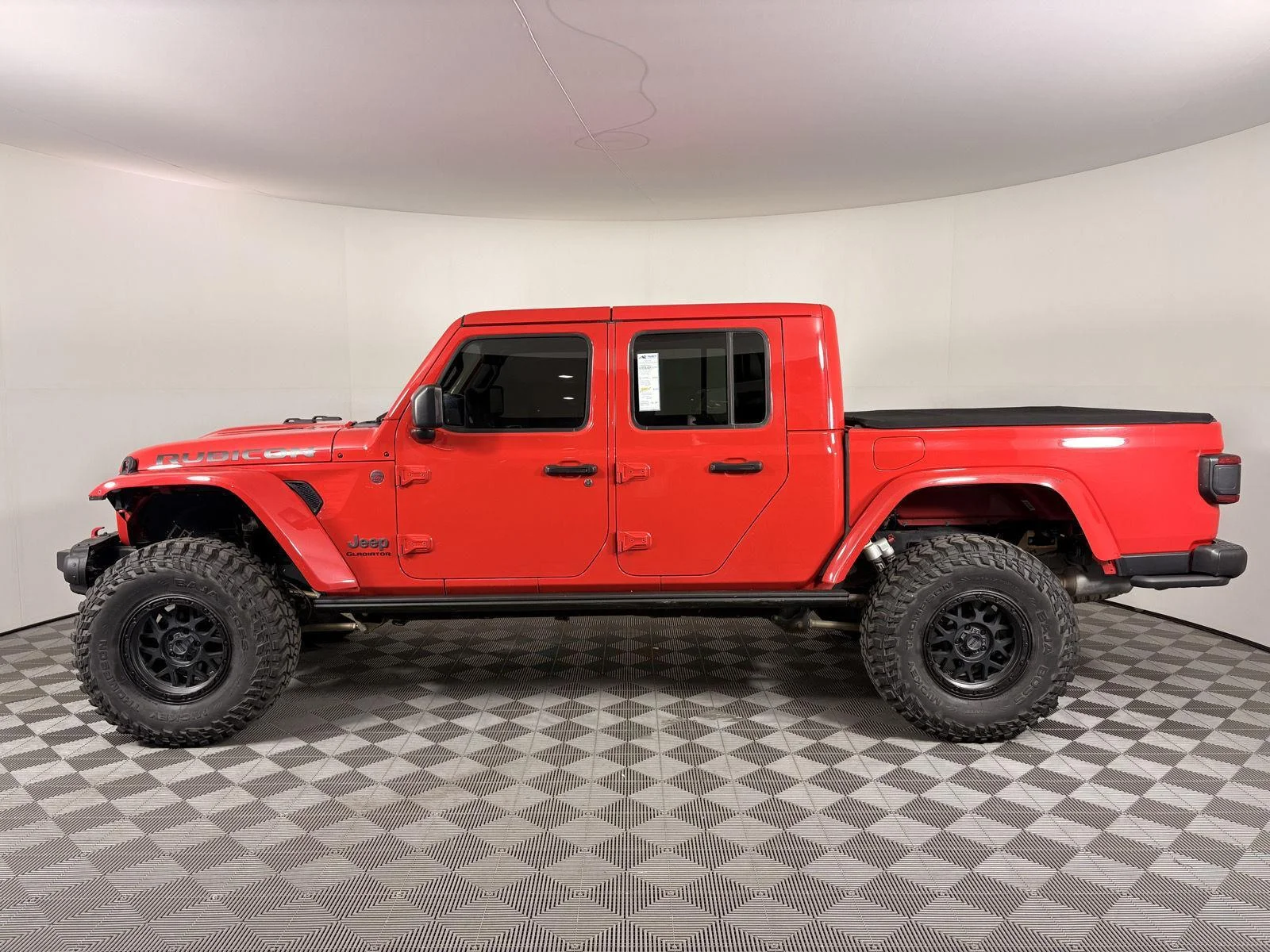 Used 2021 Firecracker Red Clearcoat Jeep Rubicon image 2