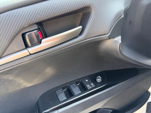 Used 2025 Ice Toyota SE image 17