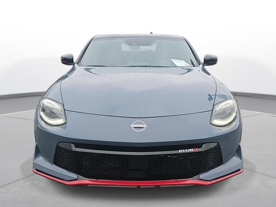 Used 2024 Stealth Gray/Super Black Nissan NISMO image 2