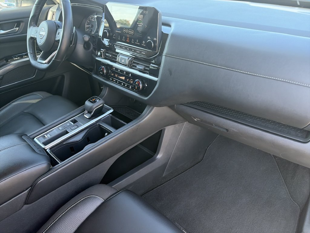 Used 2025 Blue Nissan SL image 32