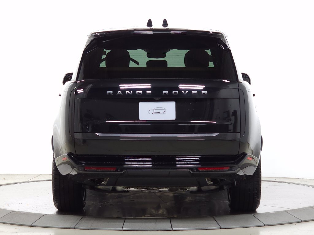 Used 2026 Black Land Rover SE image 4