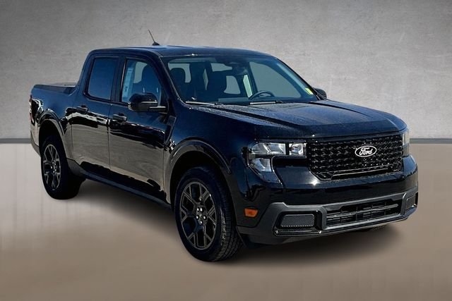 New 2025 Shadow Black Ford XLT image 2
