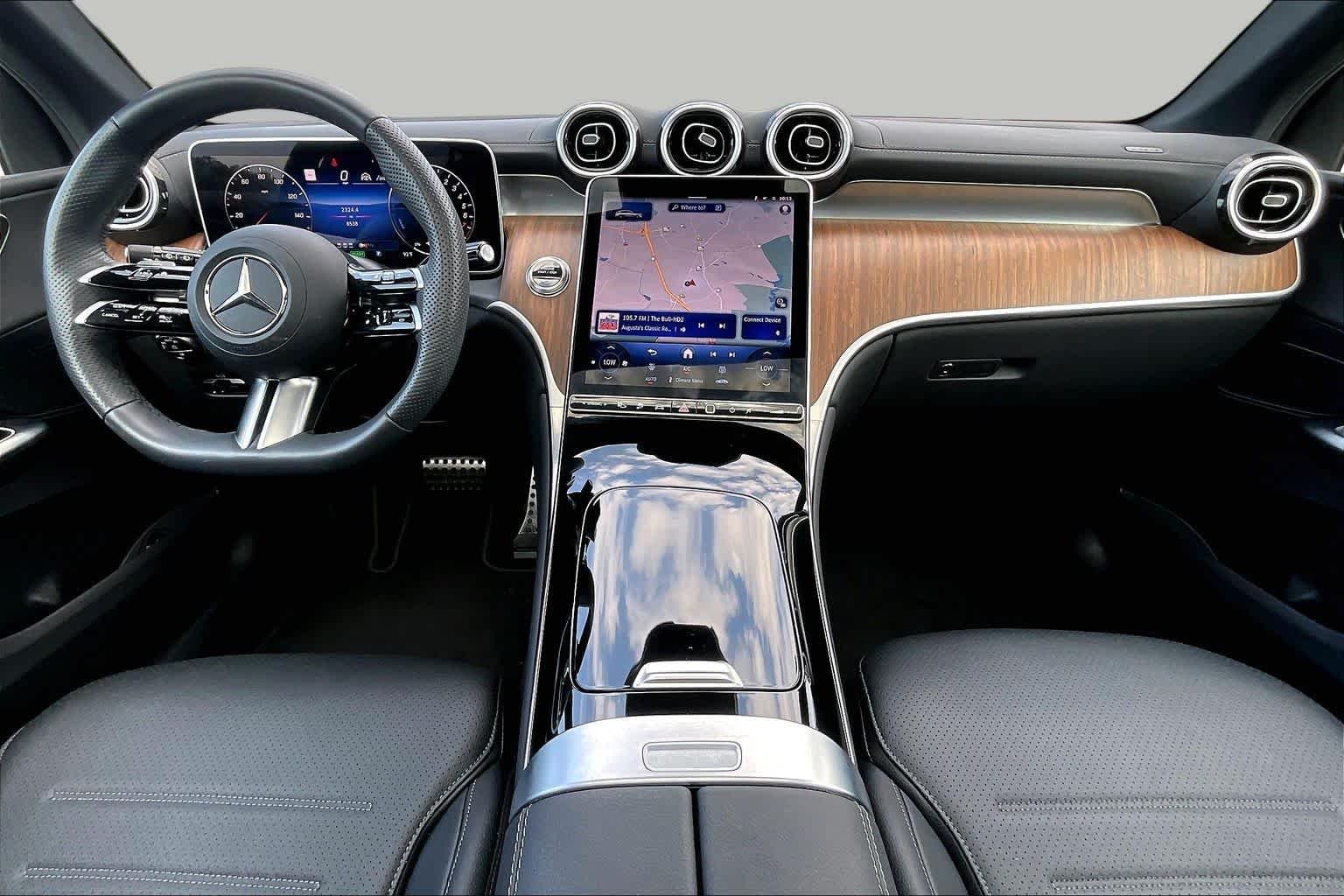 2025 Mercedes-Benz GLC Base - Photo 16