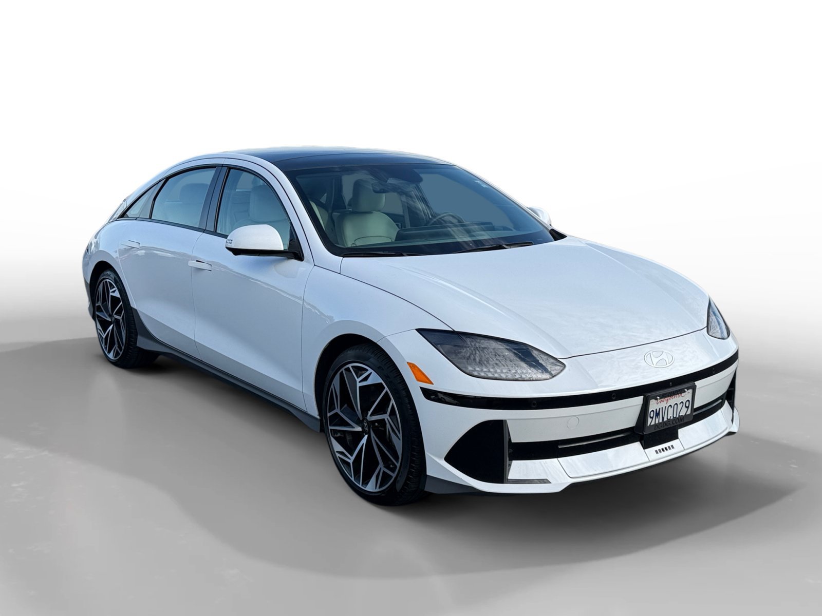 Used 2024 White Hyundai Limited image 7