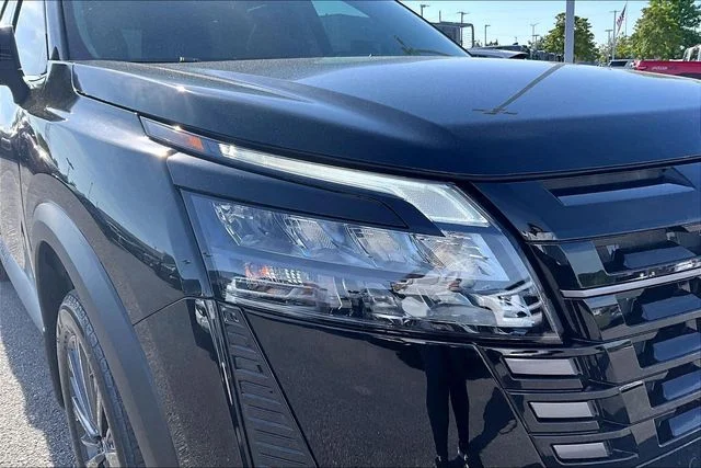 New 2026 Nissan Pathfinder SL 4D Sport Utility