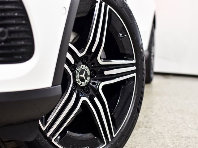 New 2026 Polar White Mercedes-Benz GLC 300 image 47