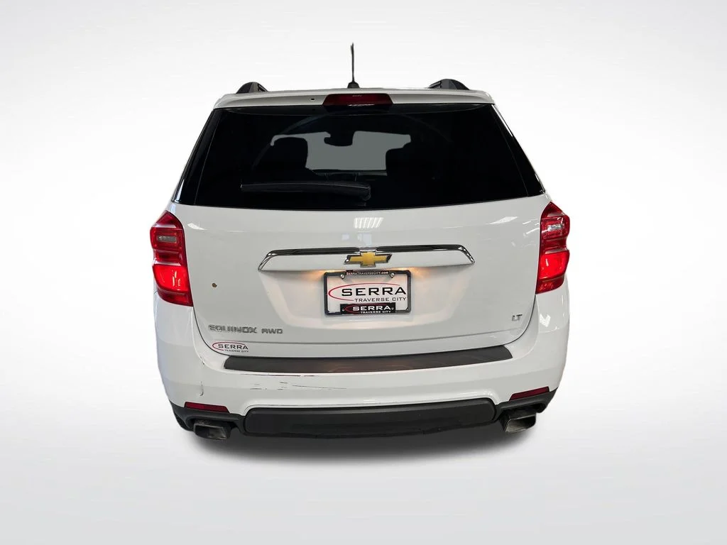 Used 2017 White Chevrolet LT image 4
