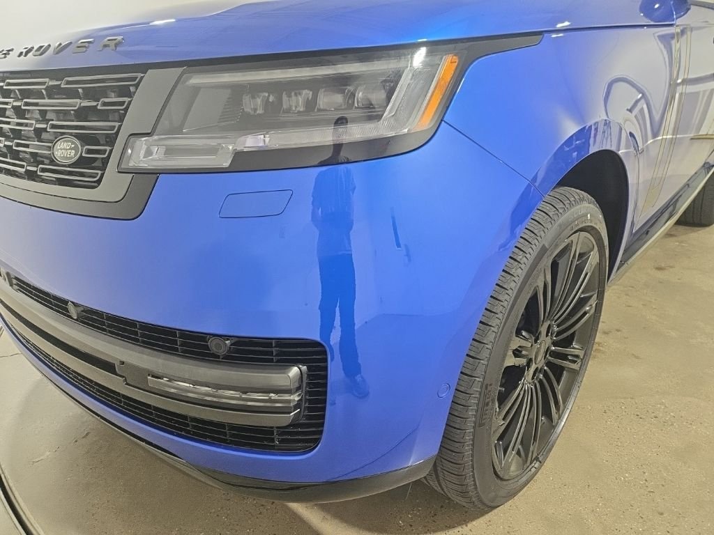 New 2026 Velocity Blue Land Rover SE image 31