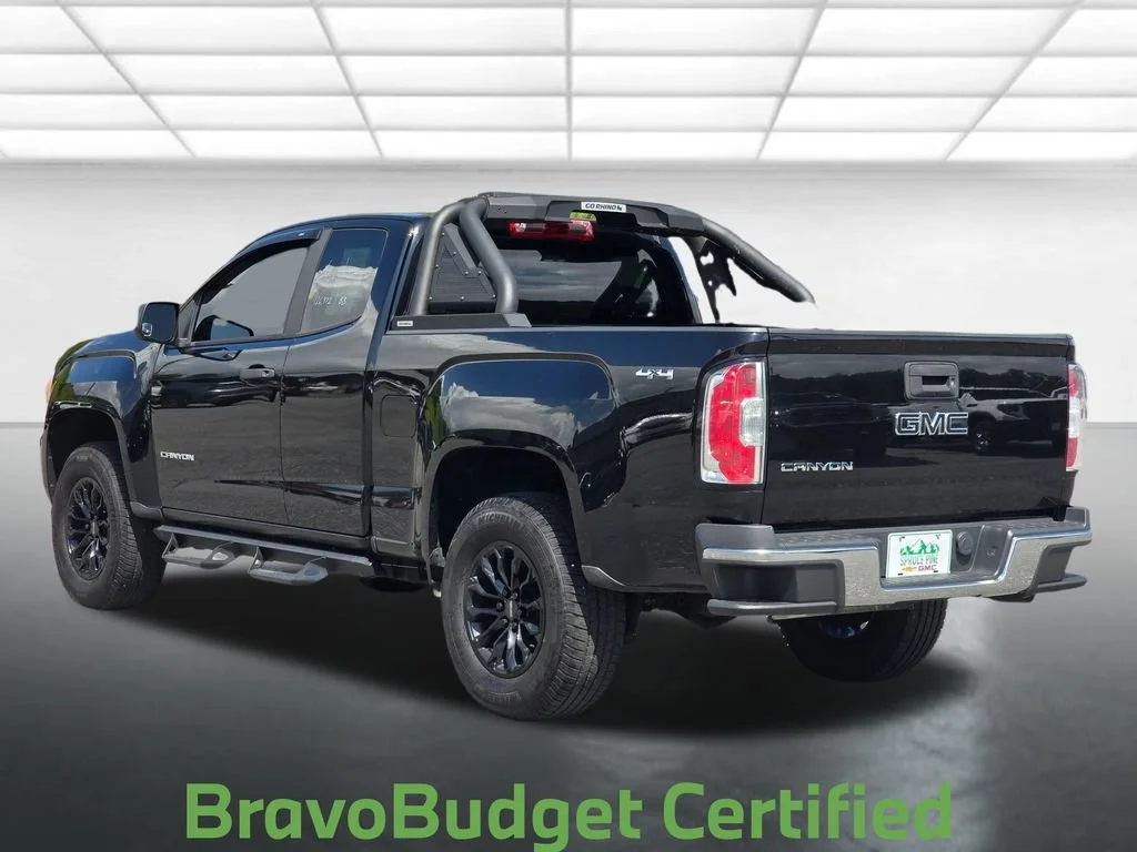 Certified Used 2017 ONYX BLACK GMC 4WD image 16