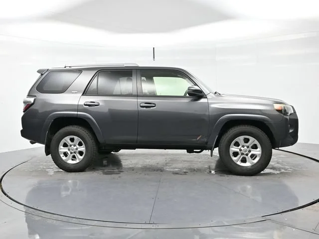 Used 2014 Magnetic Gray Met Toyota SR5 image 8