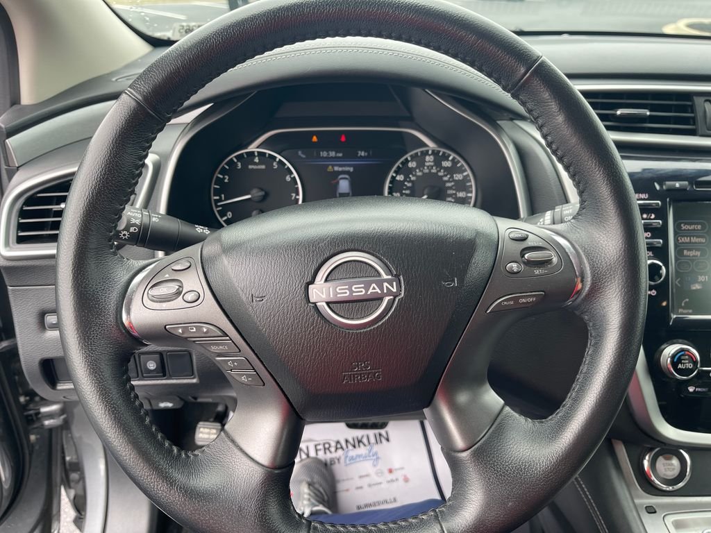 Used 2023 Gray Nissan SV image 17