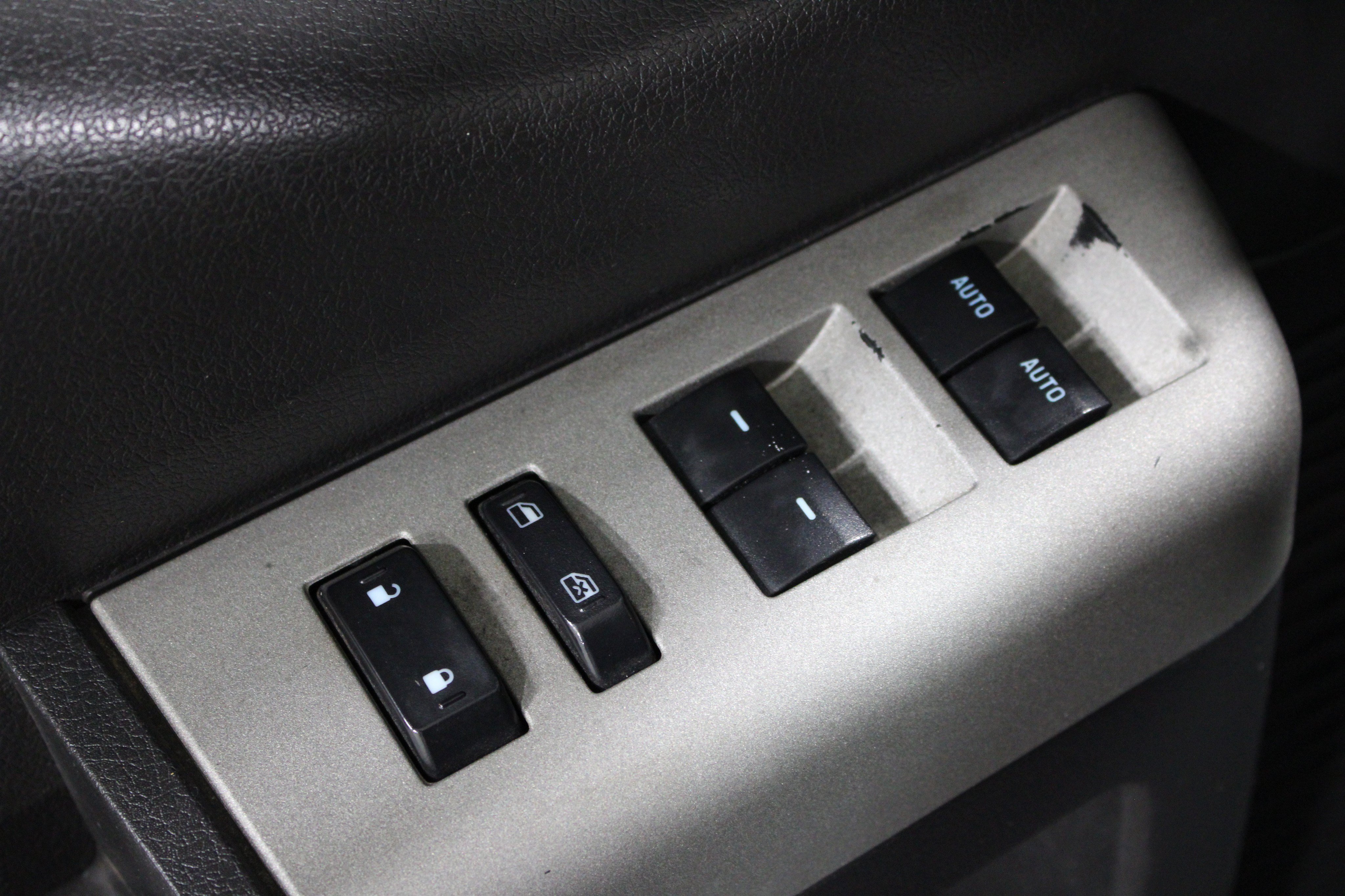 Used 2016 Shadow Black Ford Lariat image 7
