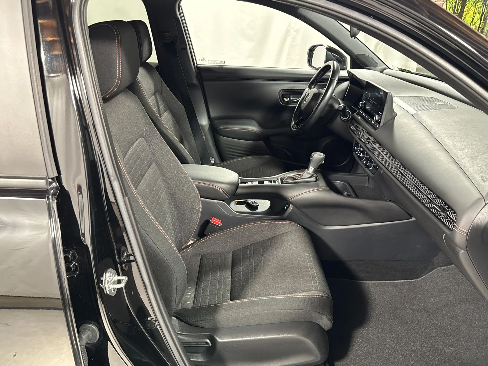 Used 2025 Crystal Black Pearl Honda Sport image 27
