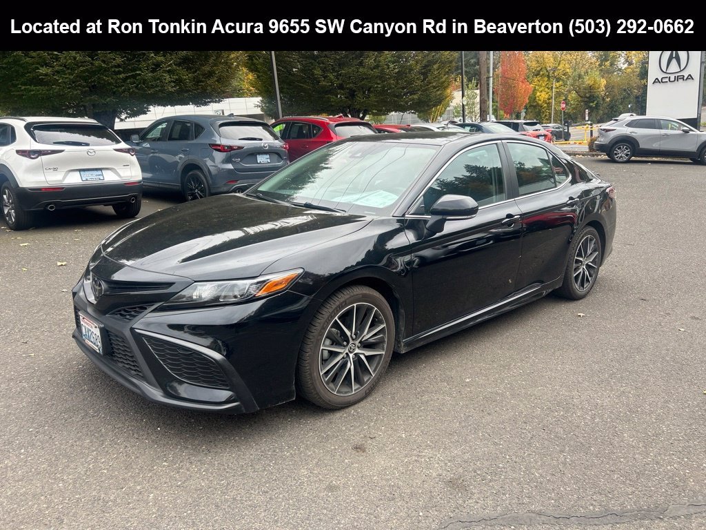 Used 2021 Midnight Black Metallic Toyota SE image 7