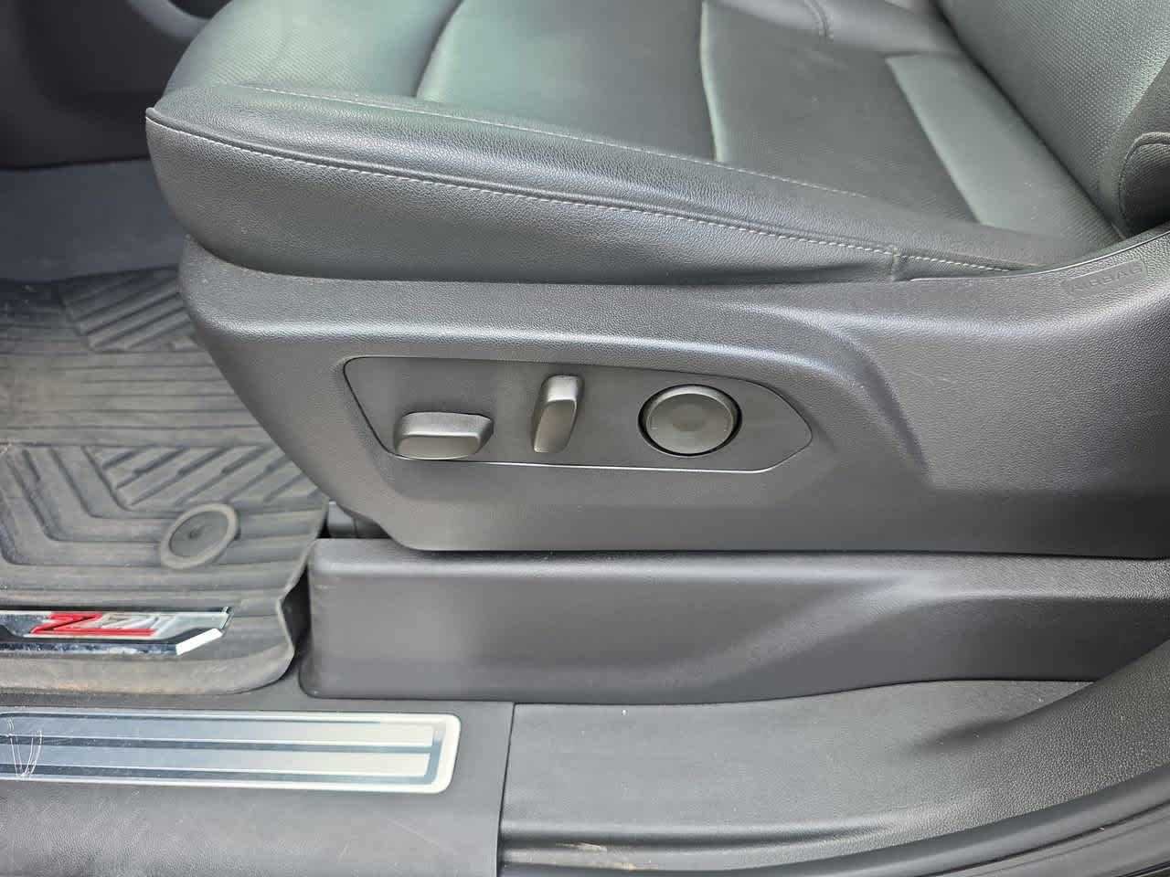 2024 Chevrolet Silverado 1500 LTZ - Photo 18