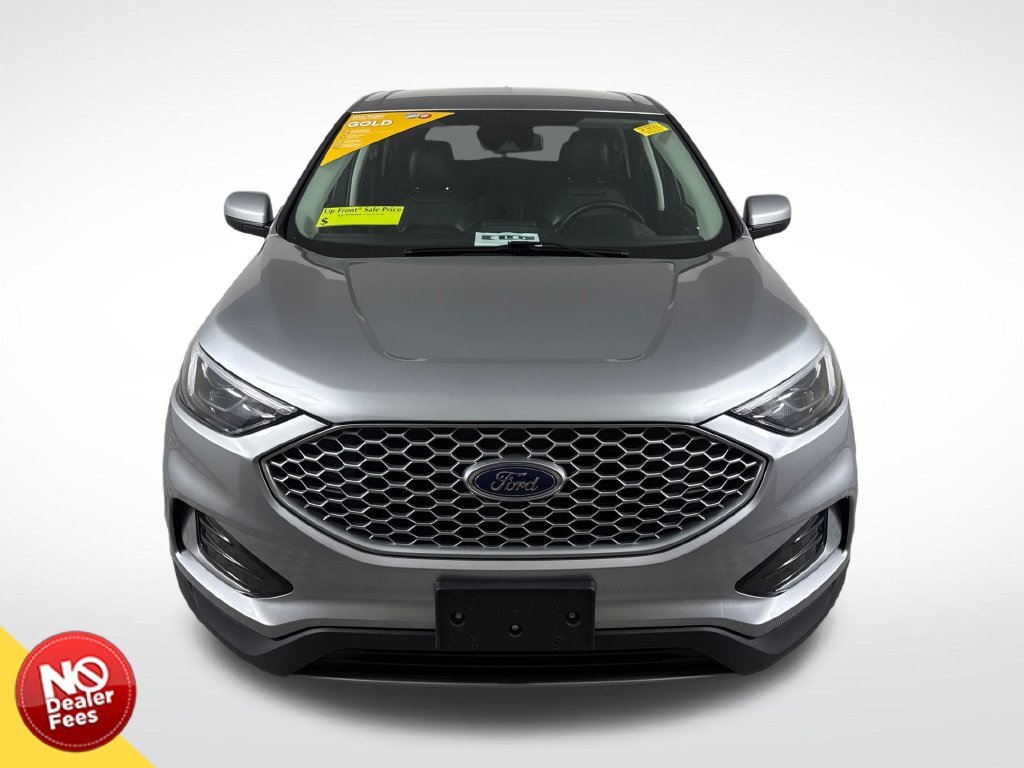 Used 2023 Silver Ford SEL image 9