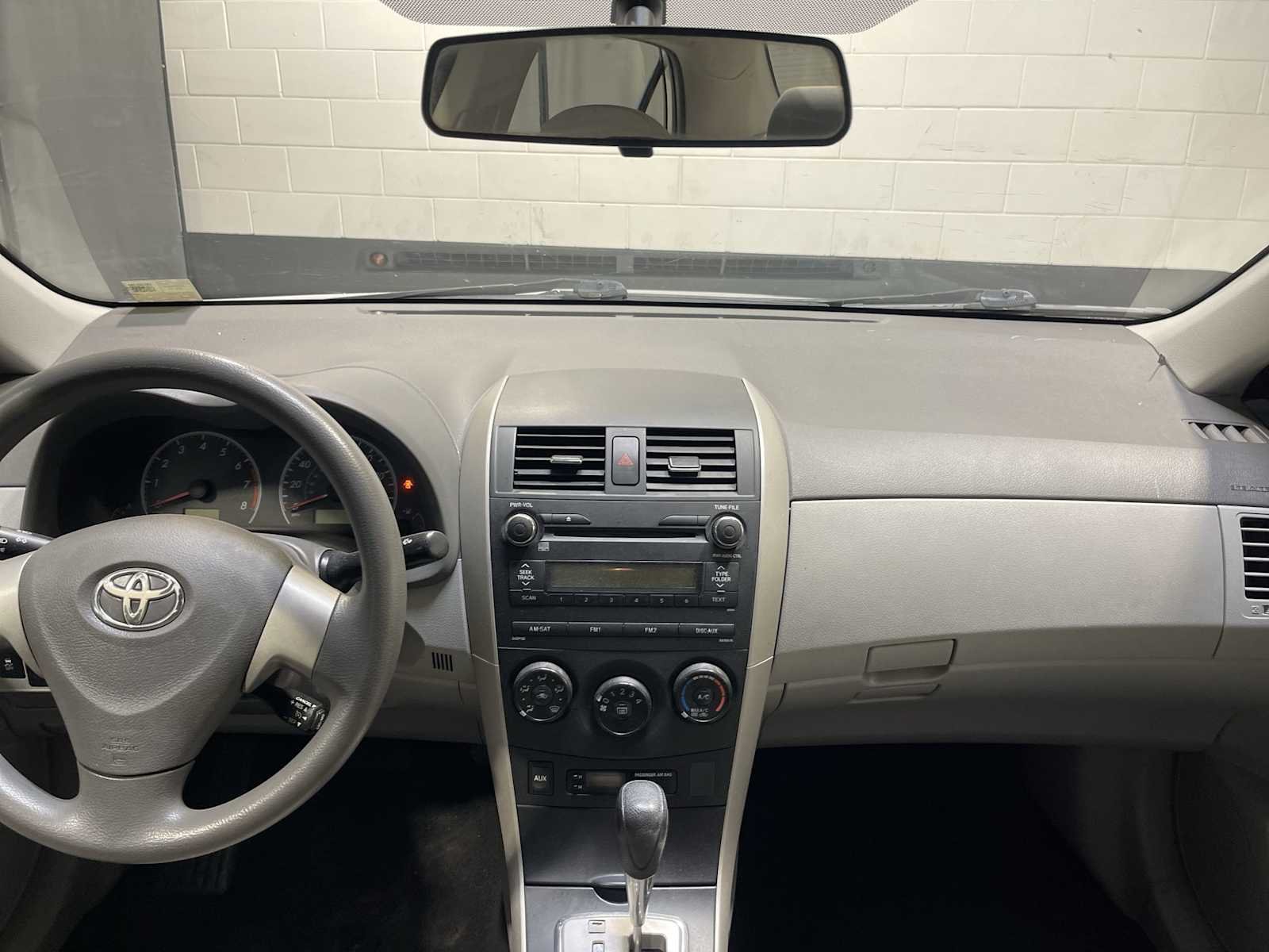 Used 2010 Classic Silver Metallic Toyota LE image 10