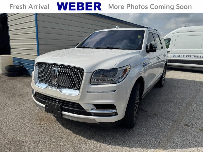 Used 2019 Ceramic Pearl Metallic Tri-Coat Lincoln Reserve 4x4 image 1