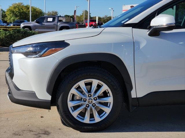 Certified Used 2024 WIND CHILL PEARL Toyota  image 9