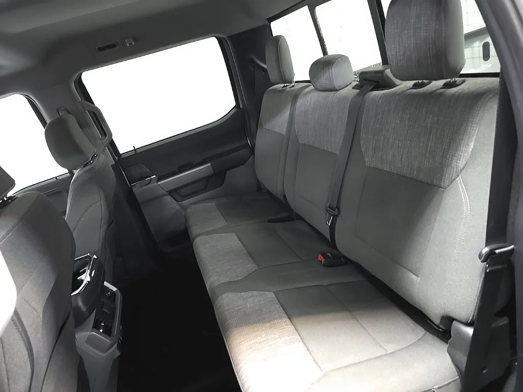 Used 2023 White Ford XLT image 32