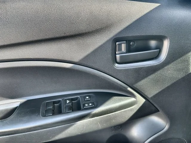 Used 2024 Black Mitsubishi ES image 21