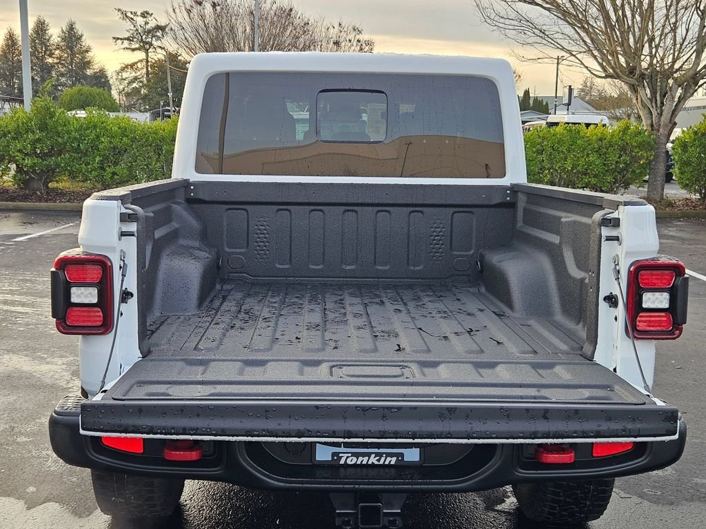 New 2026 Bright White Clearcoat Jeep Rubicon image 30