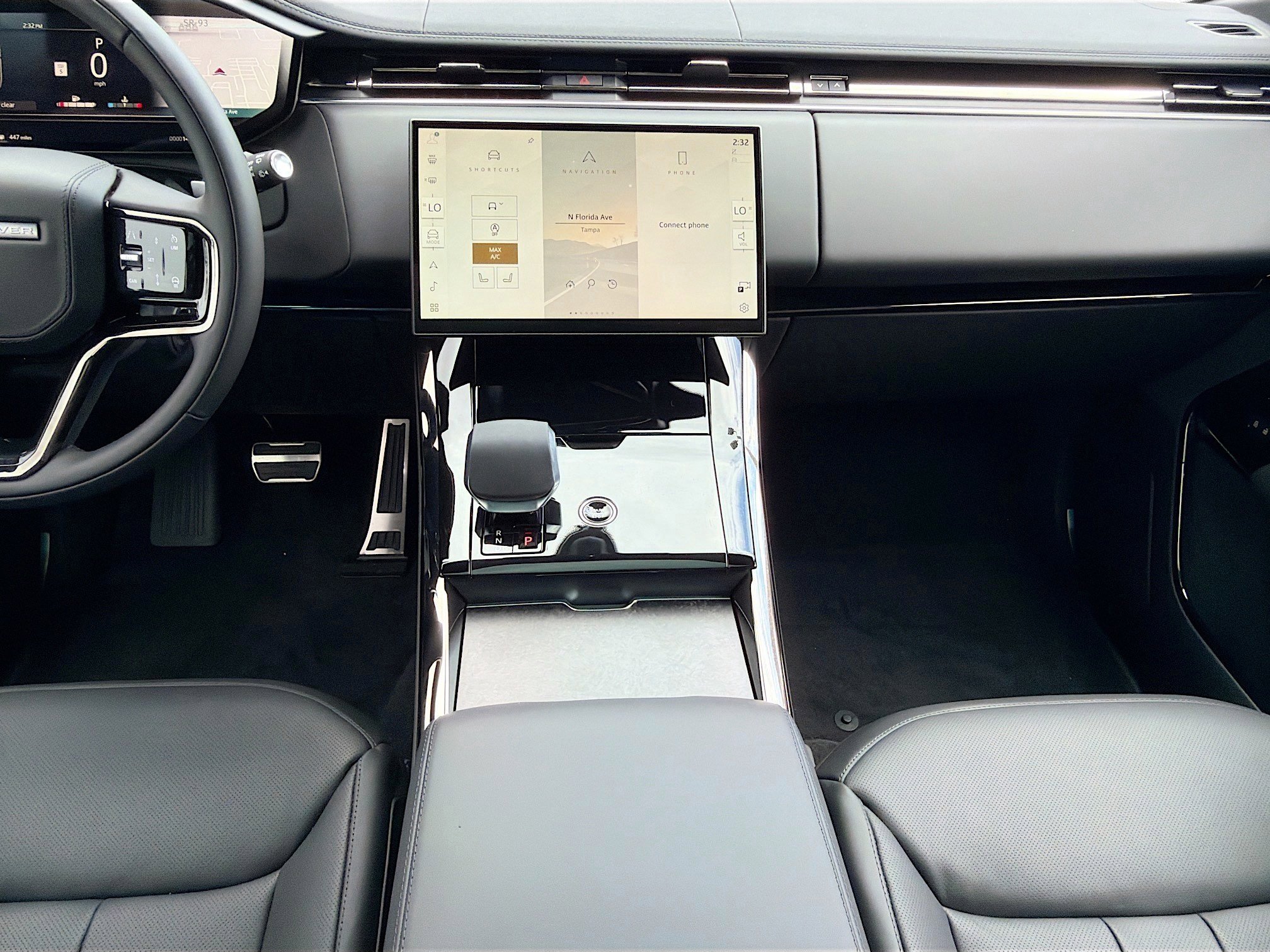 New 2026 Carpathian Grey Land Rover Dynamic SE image 19