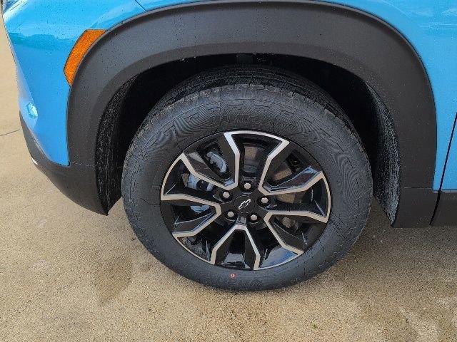 New 2026 Marina Blue Metallic Chevrolet ACTIV image 3