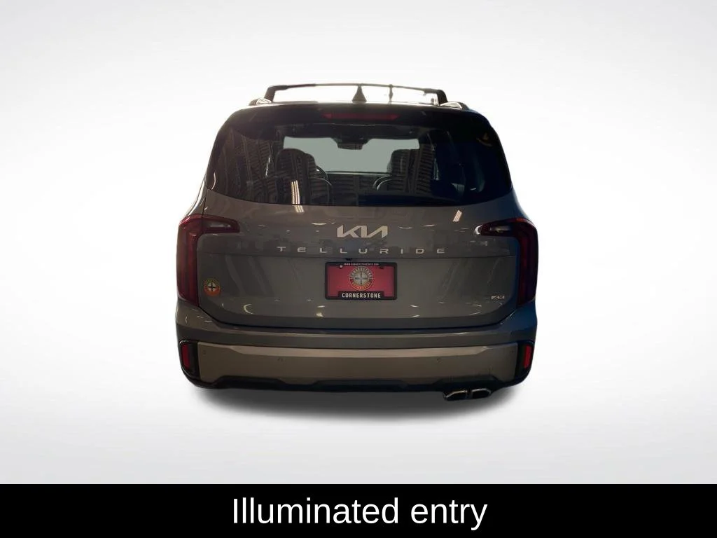 Used 2025 Silver Kia S image 20
