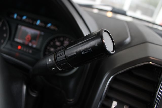 Used 2020 White Ford XLT image 9