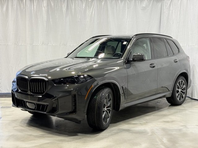 Used 2026 Dravit Grey Metallic BMW xDrive40i image 3