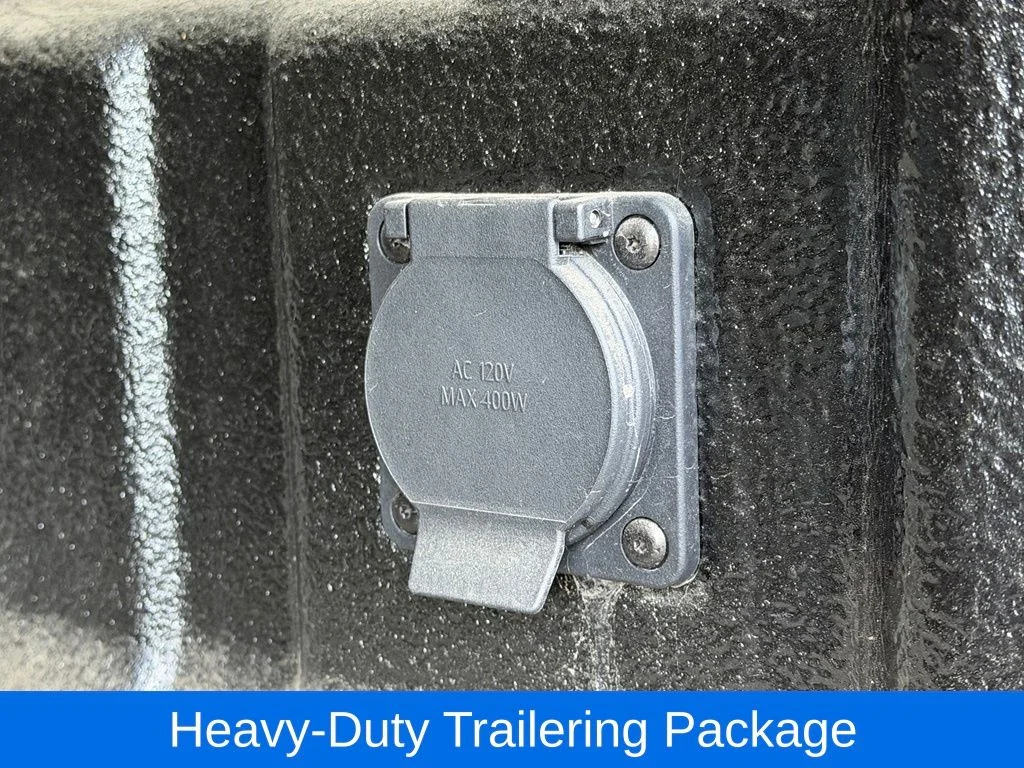 Used 2024 Gray Chevrolet Z71 image 18