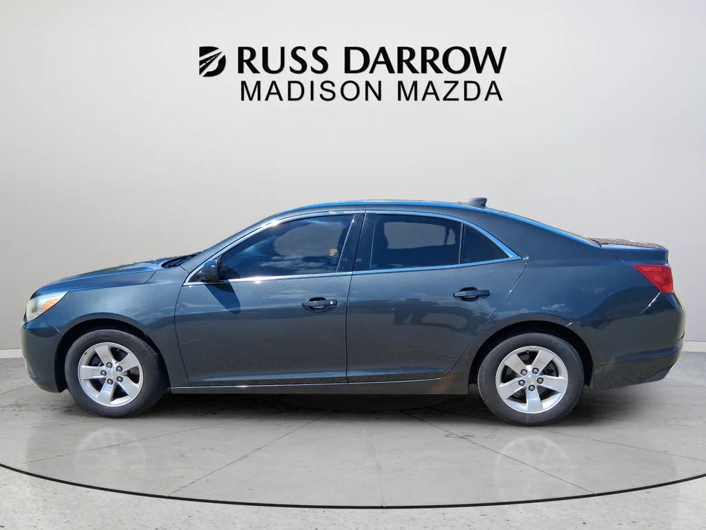 Used 2015 Gray Chevrolet LS image 3