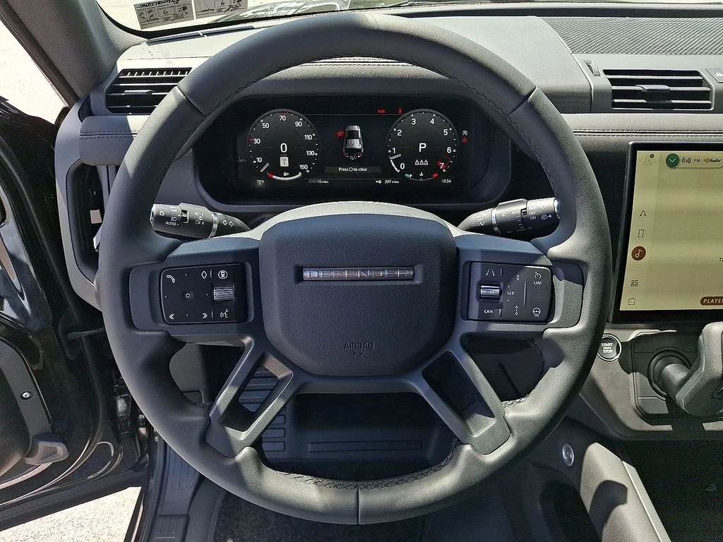 New 2026 Santorini Black Land Rover S image 11