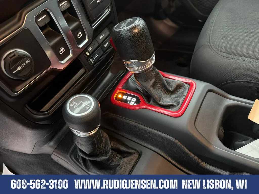 Used 2019 Black Jeep Sport S image 23