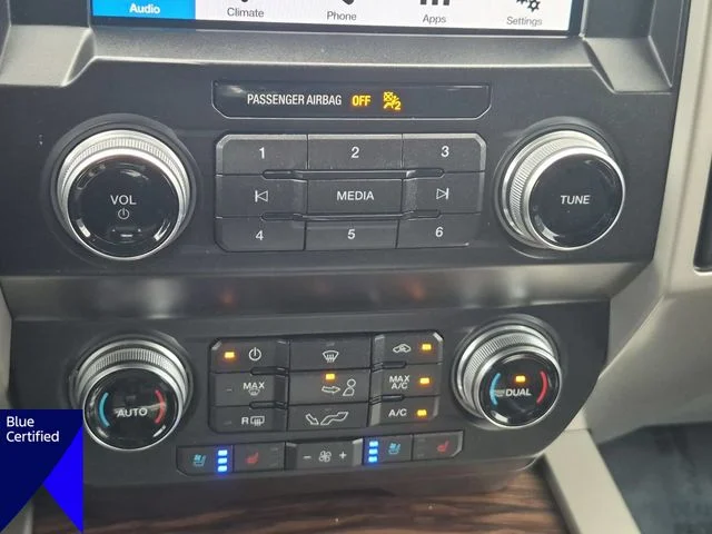 Used 2019 Silver Ford Lariat image 25