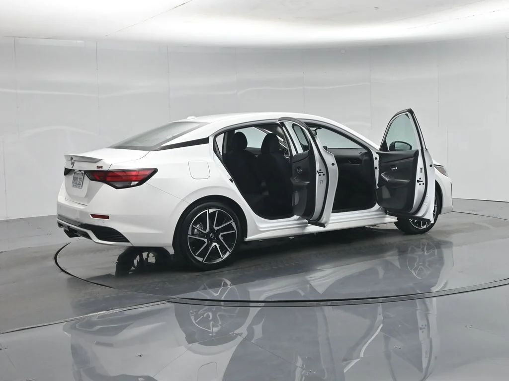 Used 2024 White Nissan SR image 6