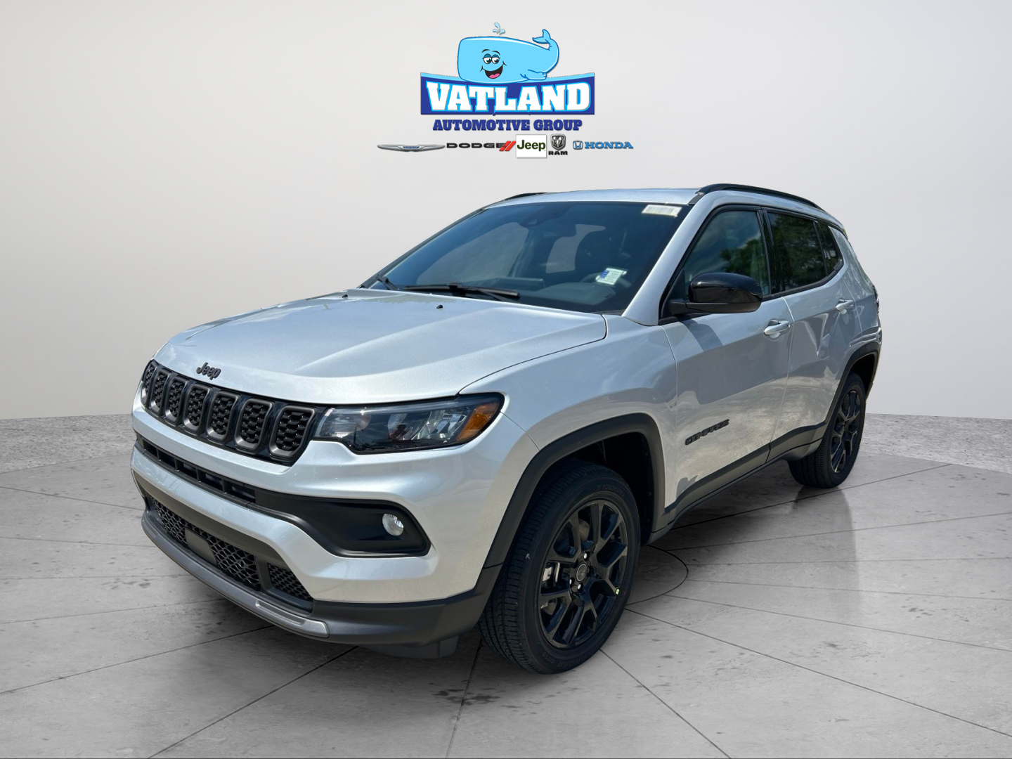 New 2026 Silver Zynith Metallic Clear-Coat Exterior Paint Jeep Latitude image 1