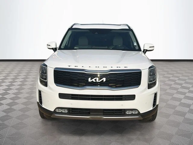 Used 2022 White Kia SX image 2
