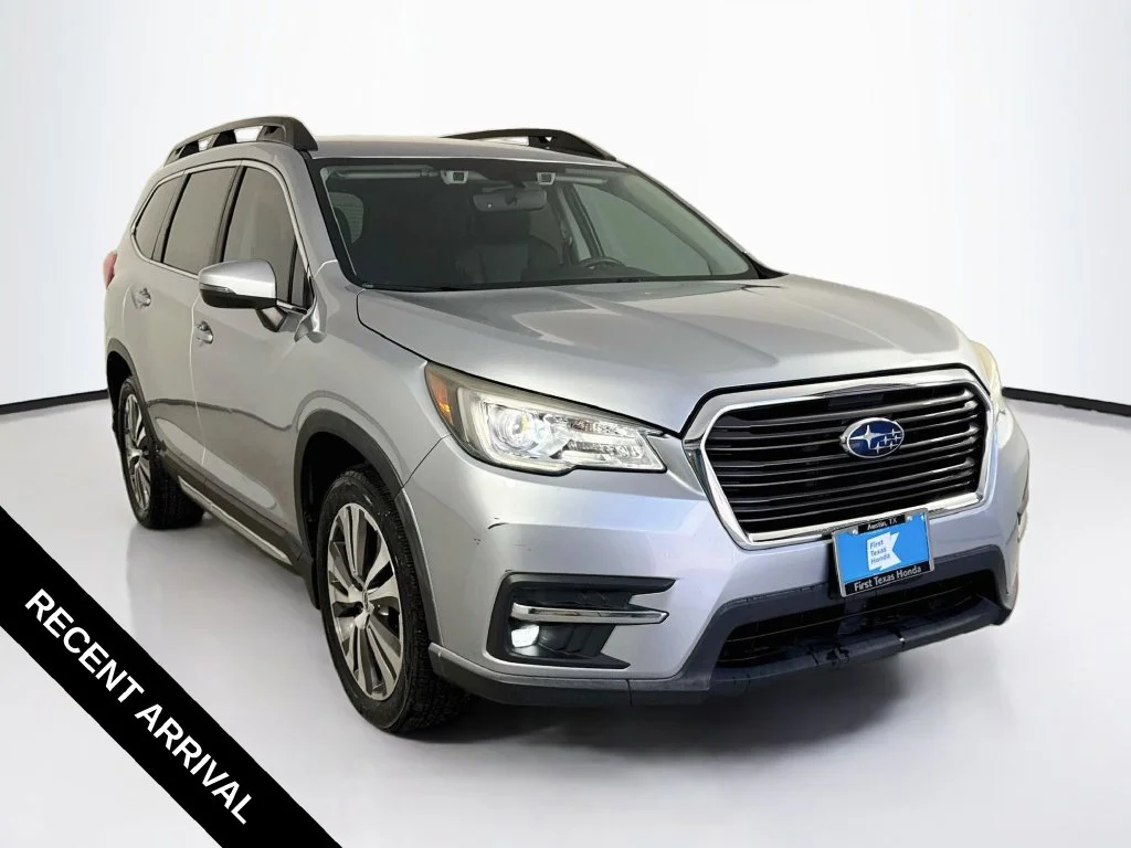 Used 2020 Ice Silver Metallic Subaru Limited image 1