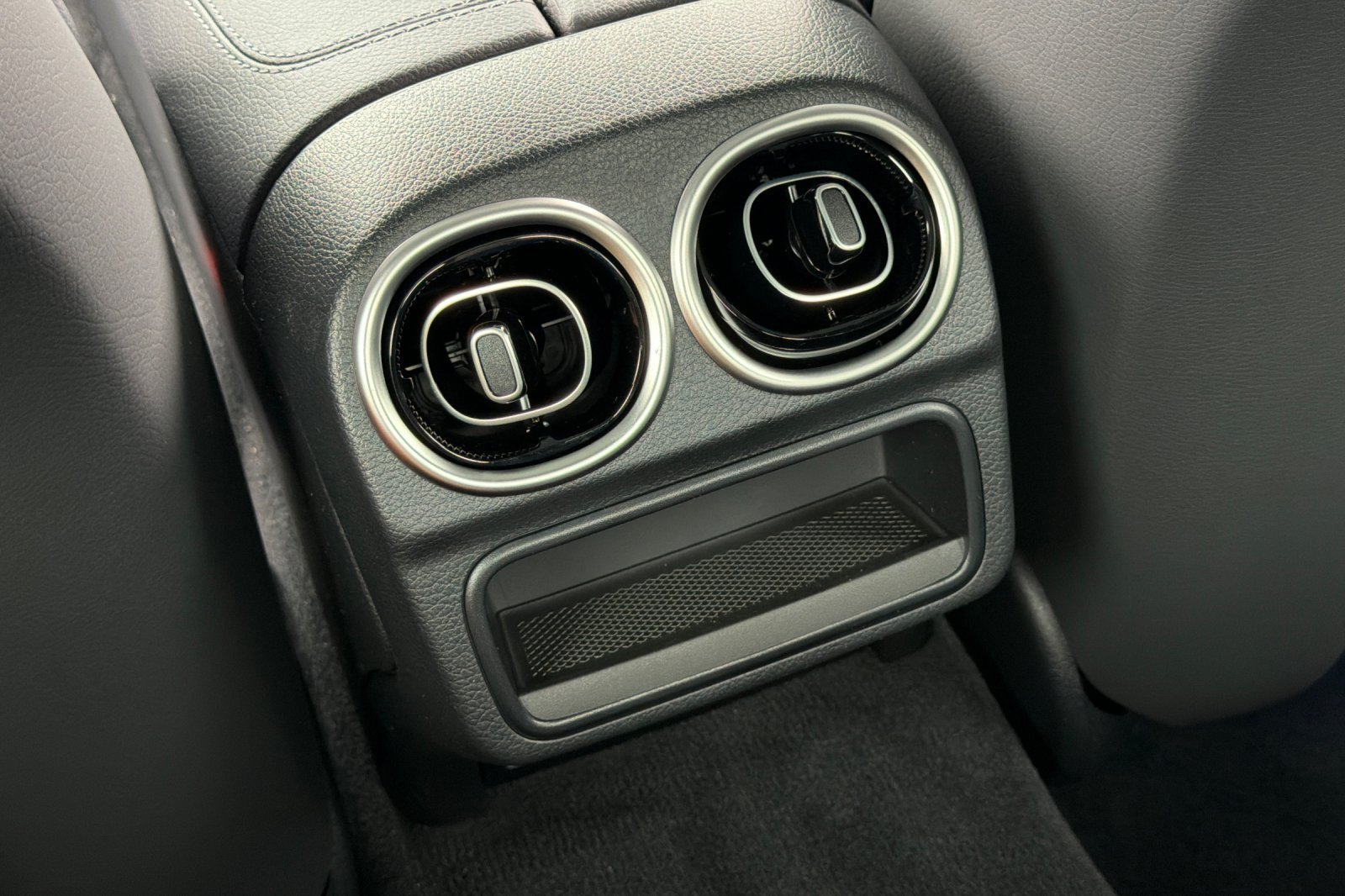 New 2026 Polar White Mercedes-Benz CLE 300 image 25