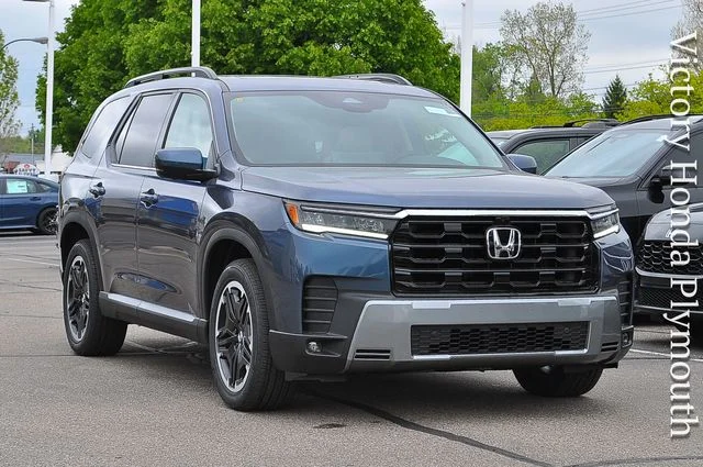 2026 Honda Pilot Touring AWD's photo