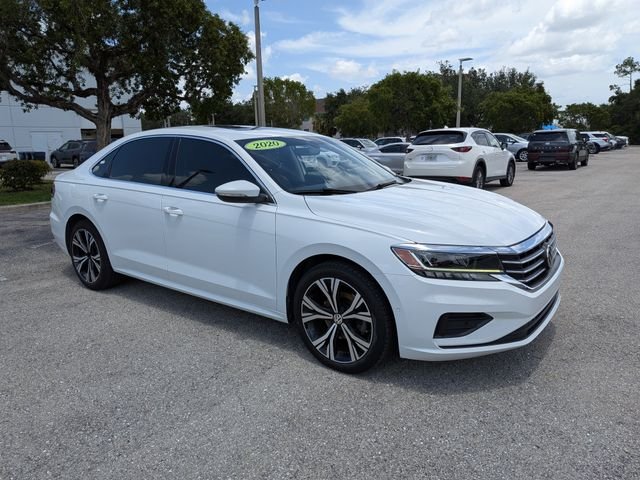 Used 2020 White Volkswagen 2.0T SEL image 2