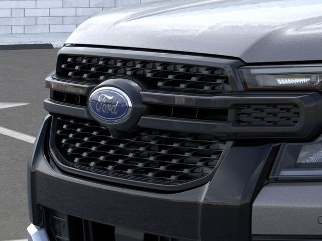 New 2026 Carbonized Gray Metallic Ford XLT image 17