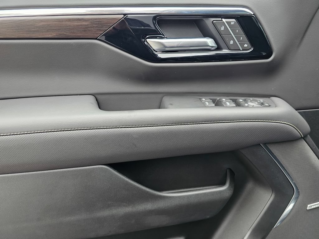 2026 Chevrolet Tahoe Premier - Photo 21