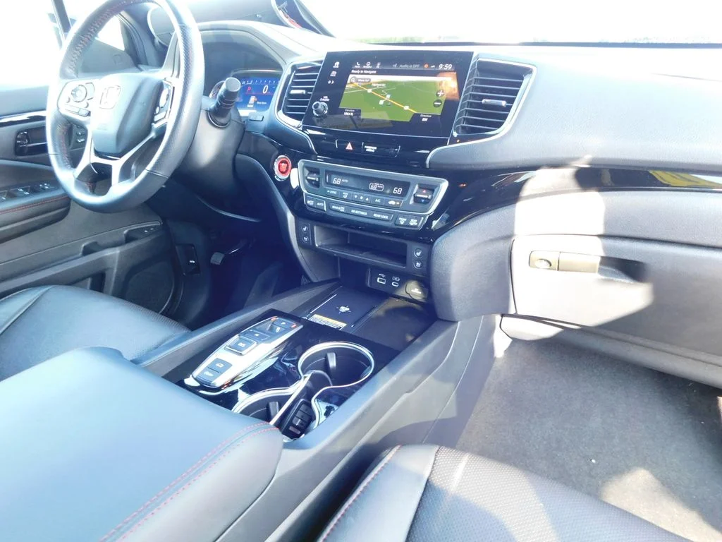 Used 2025 Red Honda Black Edition image 20