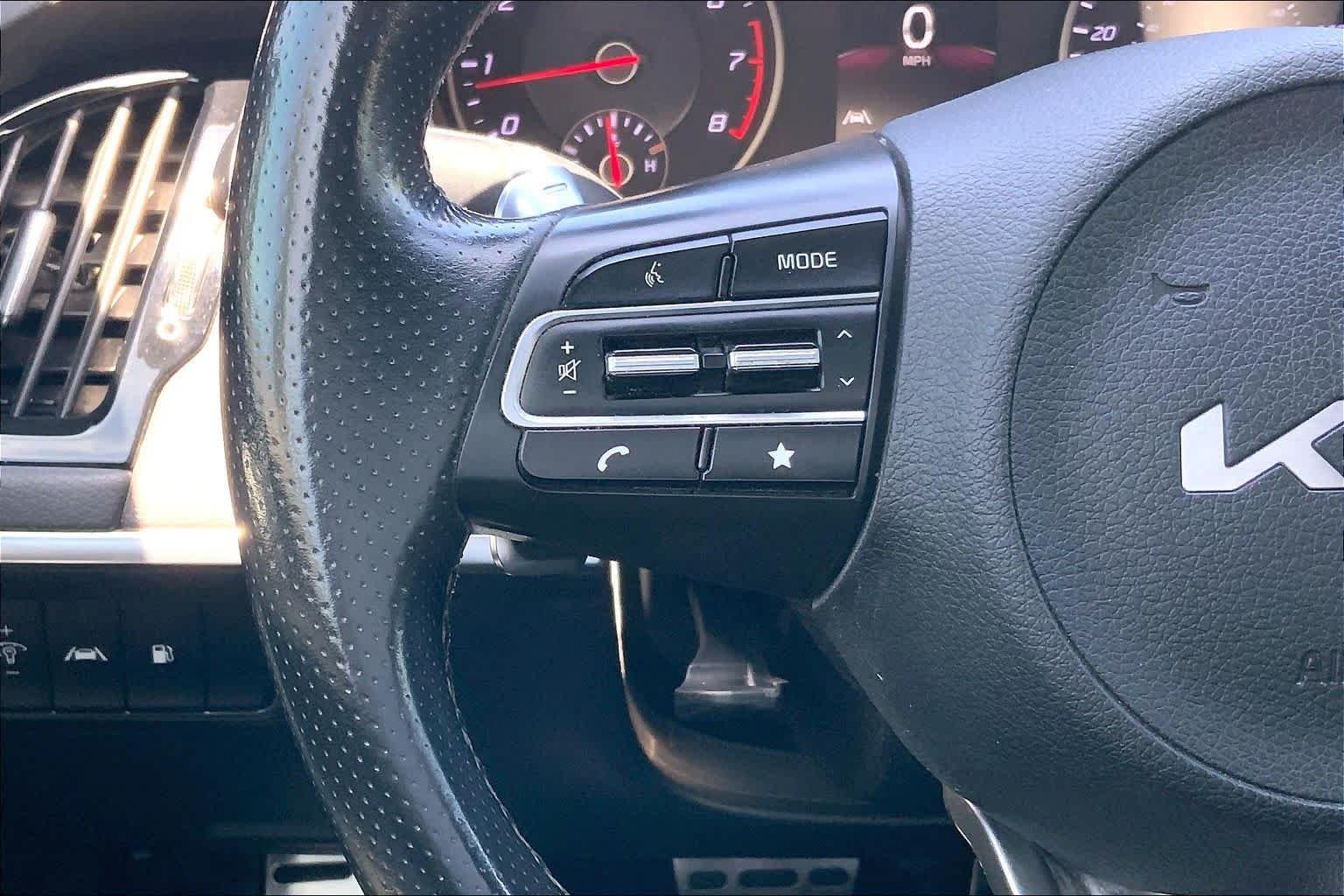Used 2022 Ceramic Silver Kia GT-Line image 23