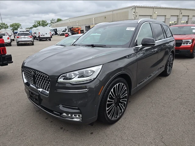 2024 Lincoln Aviator Black Label AWD's photo
